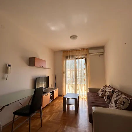 בודווה Apartment Pegaz מראה חיצוני תמונה