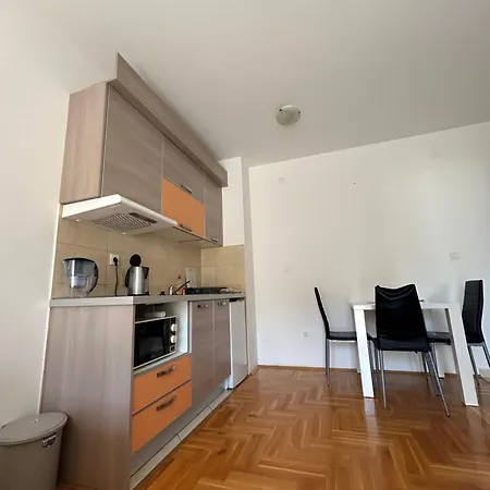 בודווה Apartment Pegaz מראה חיצוני תמונה